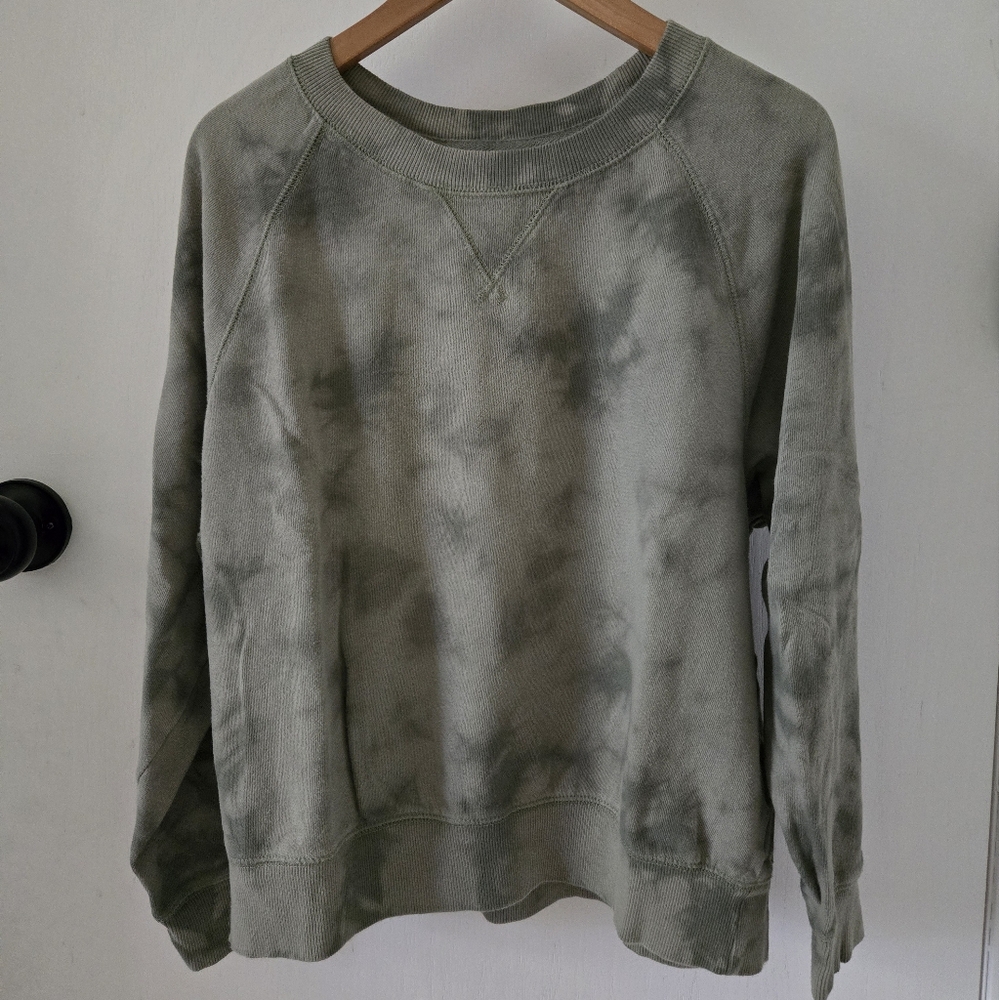 Old Navy Green Tie-Dye Sweatshirt